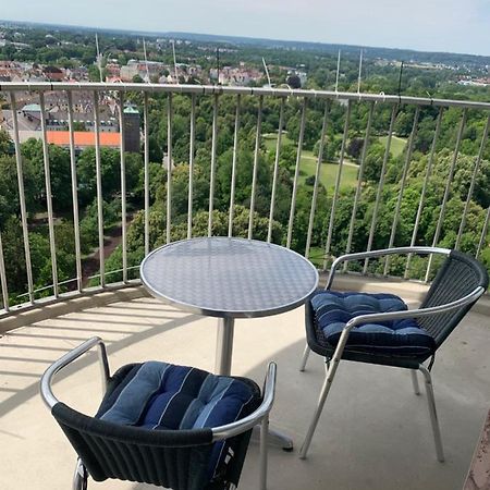 Appartment Im Hotelturm Augsbourg Extérieur photo