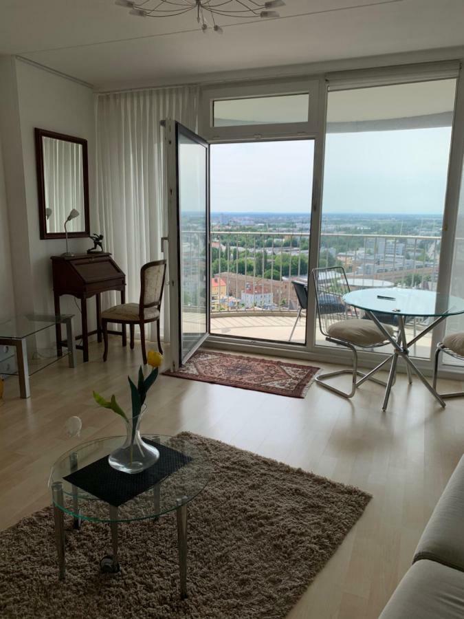 Appartment Im Hotelturm Augsbourg Extérieur photo